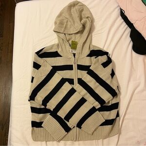 black and beige striped hood jacket